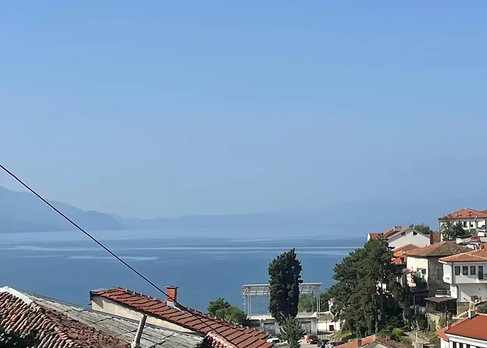 Villa Lira