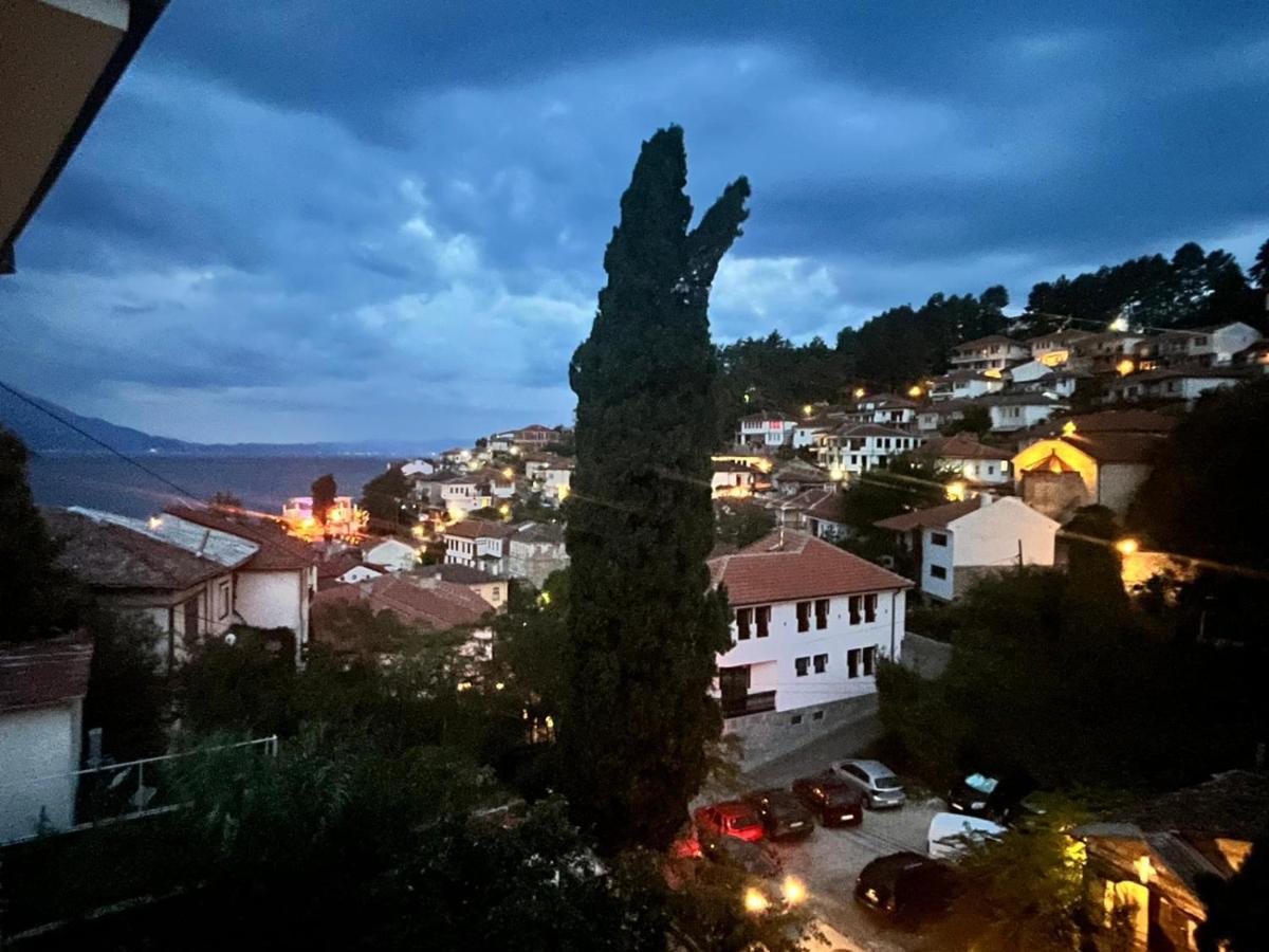 Lira Apartman